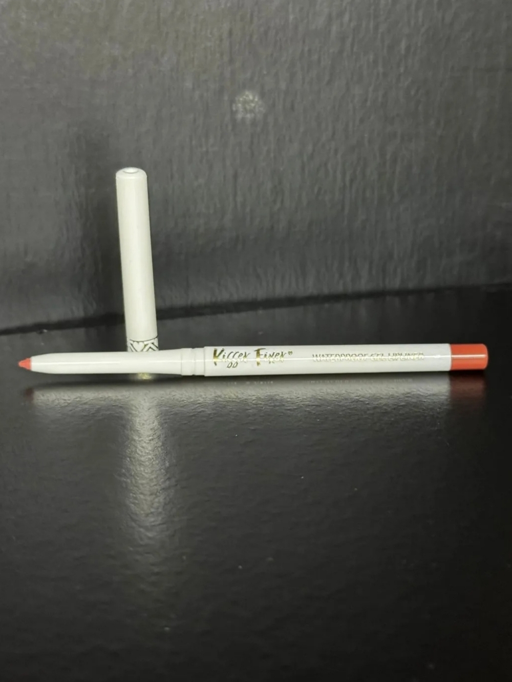 Belle Beauty Kisser Fixer Nude Gel Lip Liner